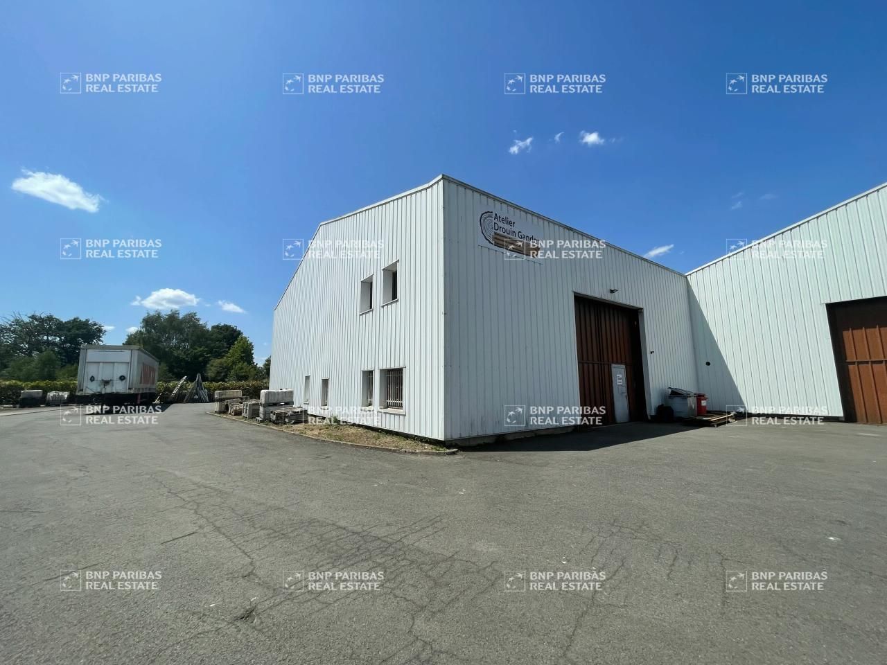 Location Activité 500 m² non divisibles 35000 Rennes