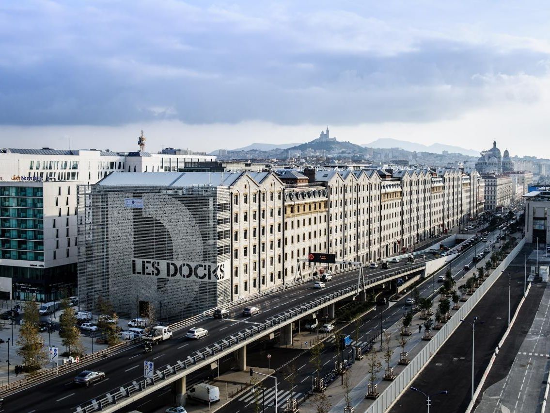 Location Bureaux 2142.9 m² divisibles 13002 Marseille