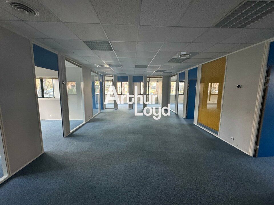 Bureaux à vendre 230 m² - Type bât