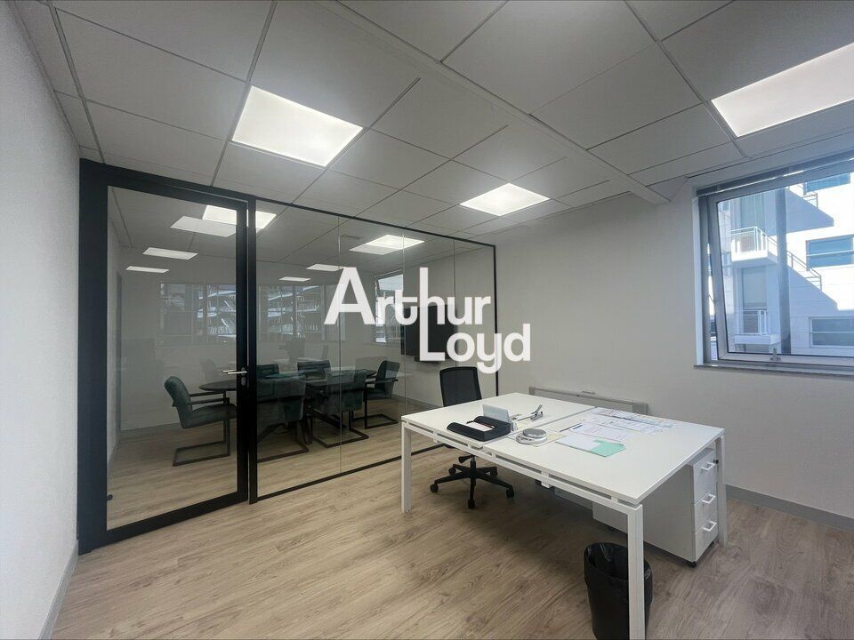 BUREAUX A LOUER A NICE  IMMEUBLE DE STANDING QUAR