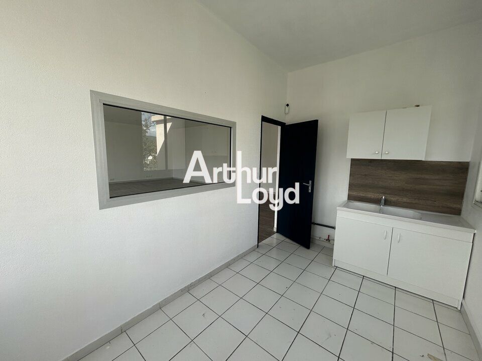 Location bureau - 80 m²