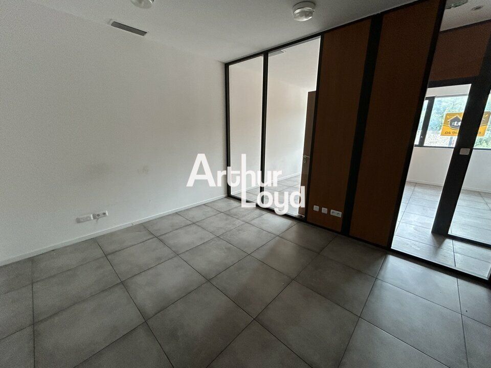 Bureaux à vendre ou à louer 150 m²