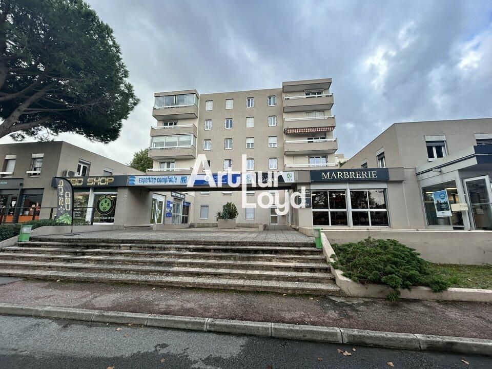 Bureaux à louer 131 m² - Centre Ville F
