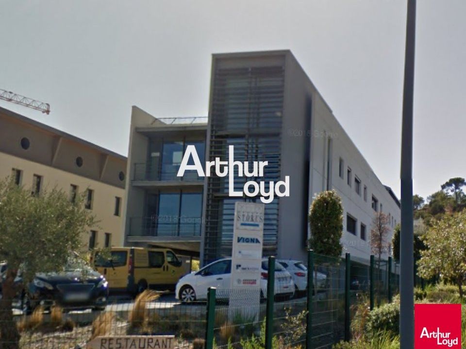 Bureaux à louer 196 m² avec terrasse - 