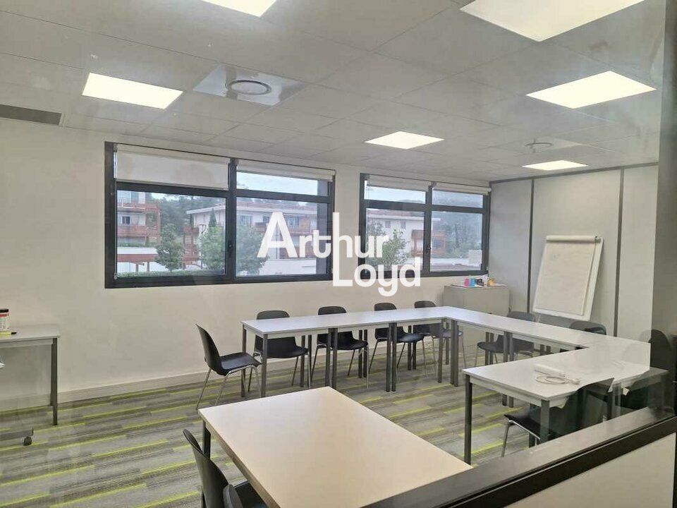Bureaux à louer 82 m² environ - Fré