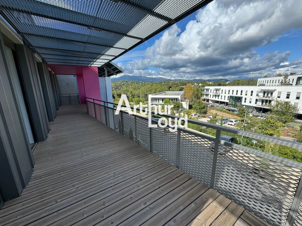 Location bureaux neufs 349 m² Sophia Antipol