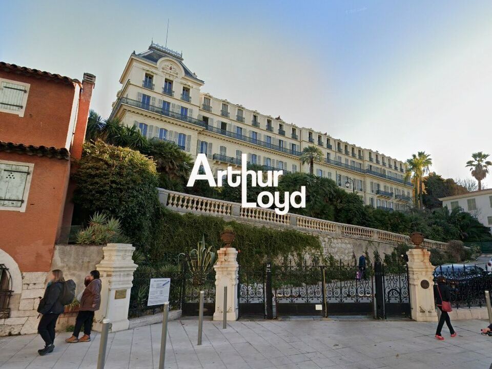 A LOUER BUREAUX PMR DE 274 M² - CENTRE VILLE