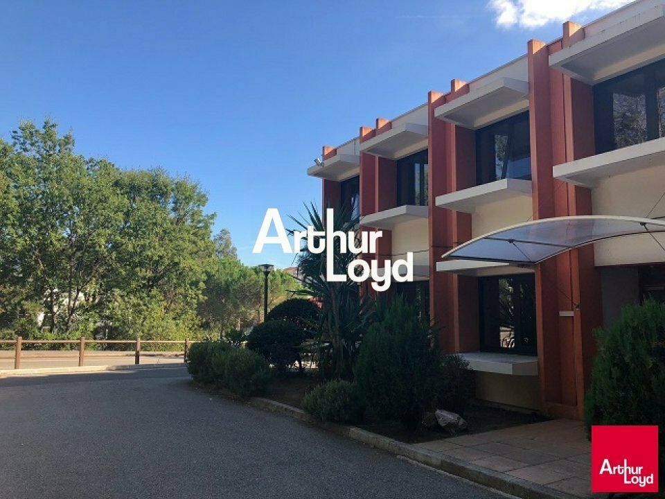 Bureaux 83 m² en R+1 à louer Sophia Ant