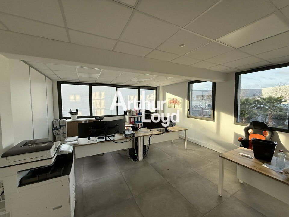 Bureaux 94 m² à  louer - Capitou - Fr&#