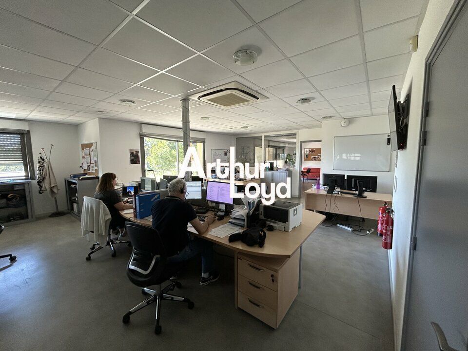 Location de bureaux 385 m² - Le Muy