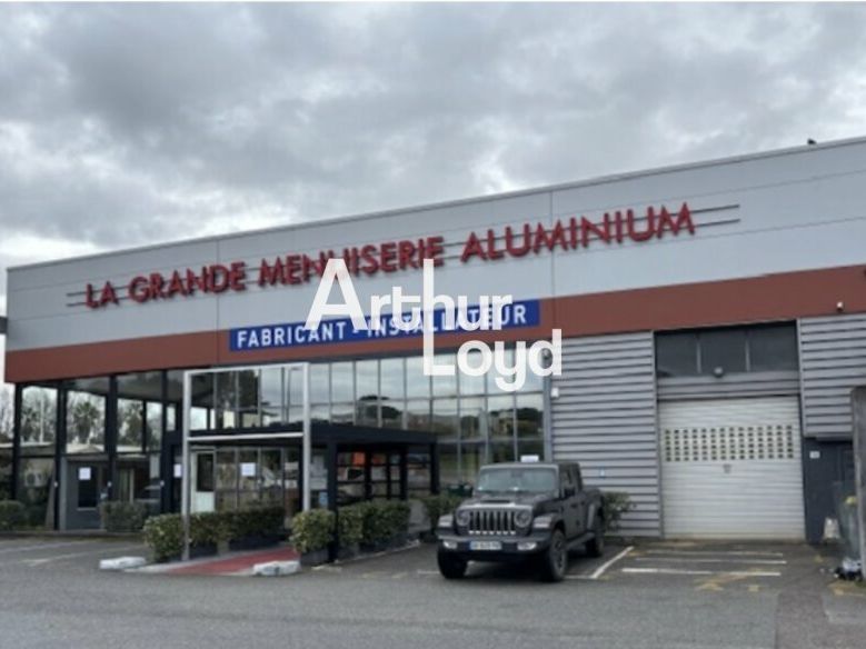 Local commercial 600 m² à louer Fré