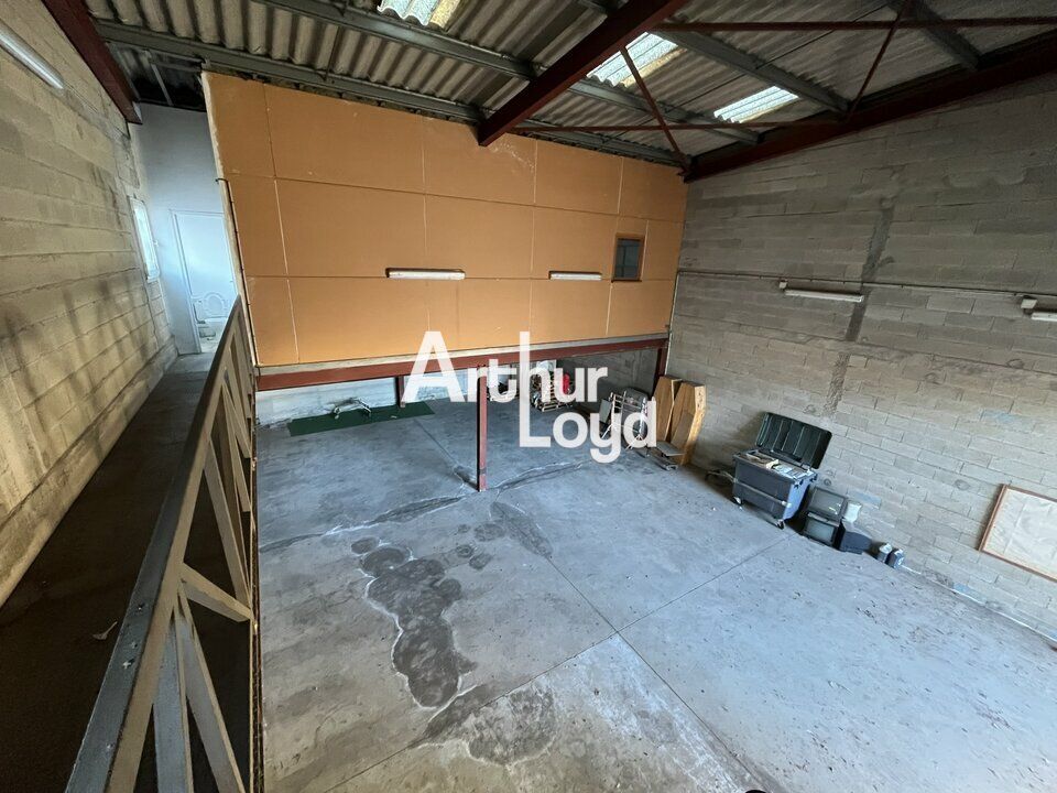 Location locaux d'activités 248m² - SAI