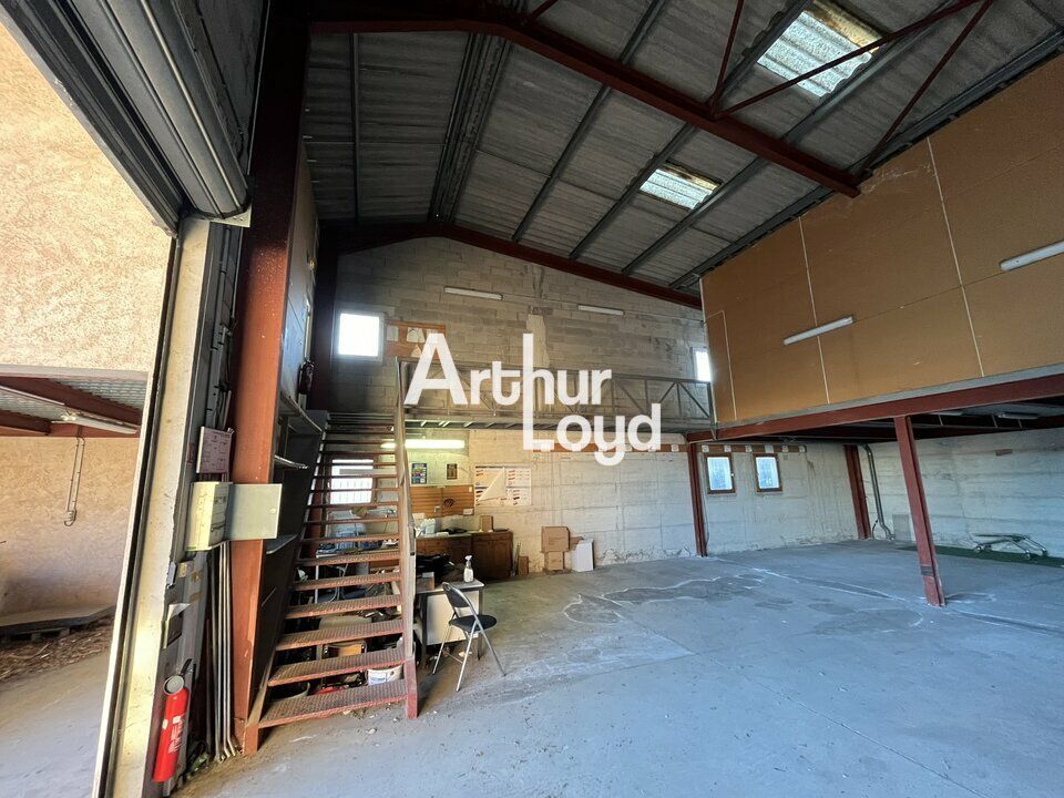 Location locaux d'activités 248m² - SAI