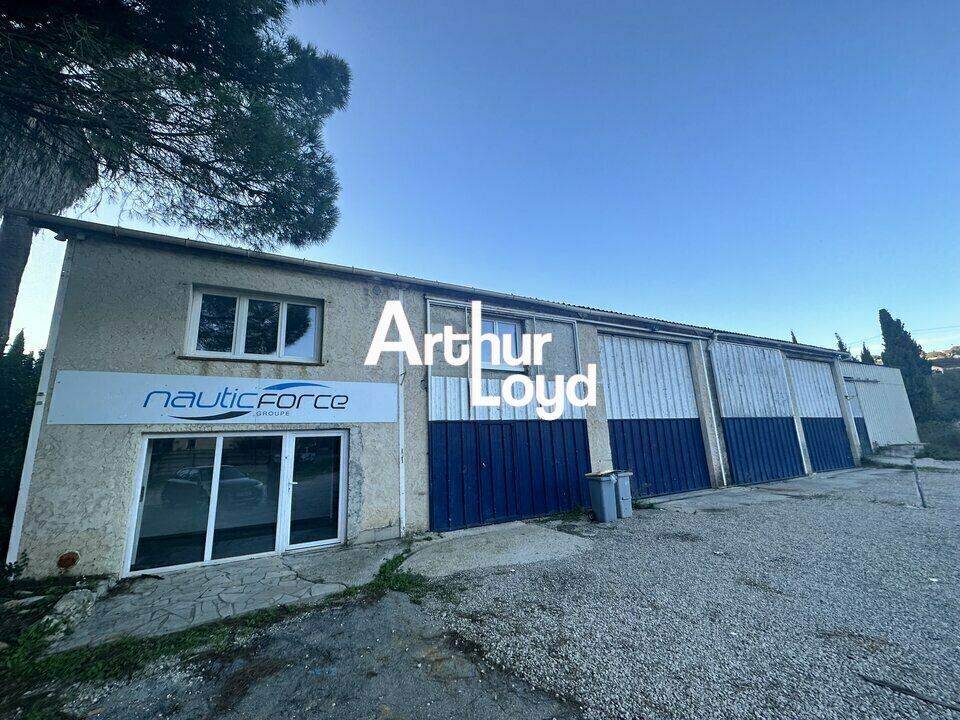Location locaux mixtes 350 m² - La Roquette-