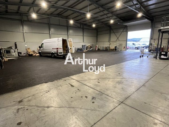 Locaux mixtes 600 m² - La Roquette sur Siagn