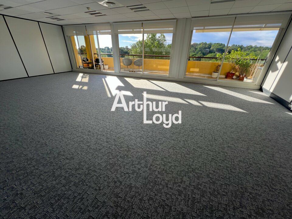 Bureaux à louer 93 m² - Cur Sophi