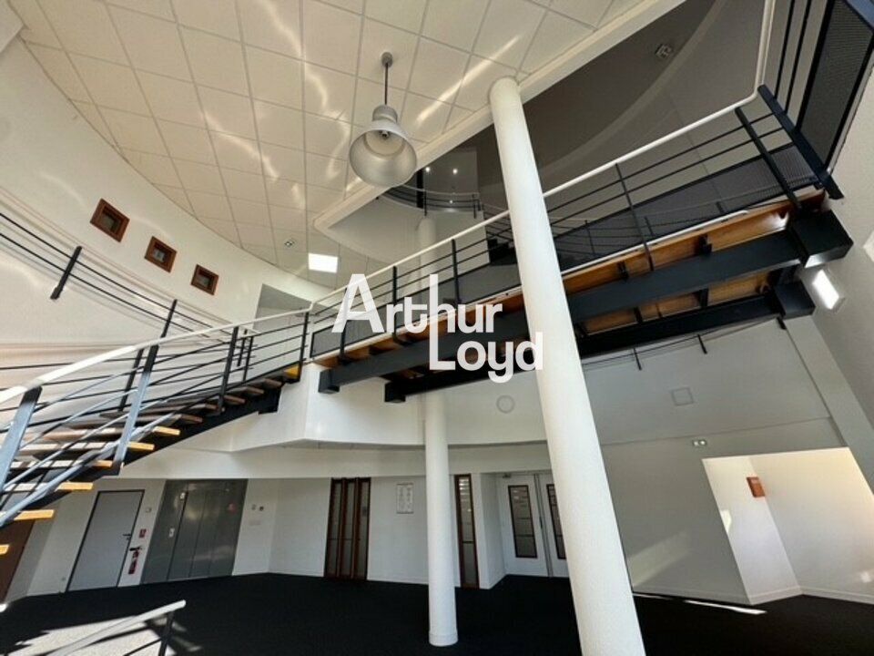 Bureaux à louer 650.91 m² divisibles d&
