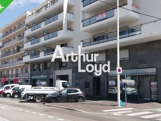 LOCAL COMMERCIAL A LOUER 212 M² CAGNES SUR M