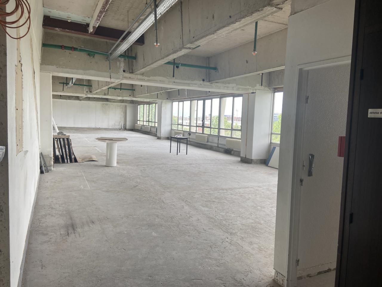 7165 m² pour ce bureaux en location à Paris