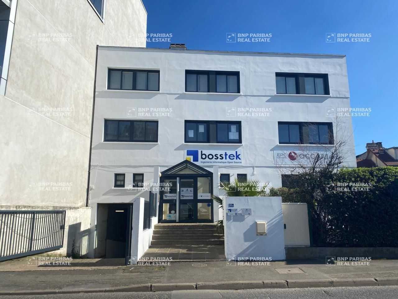 Location Bureaux 163 m² non divisibles 92320 Chatillon