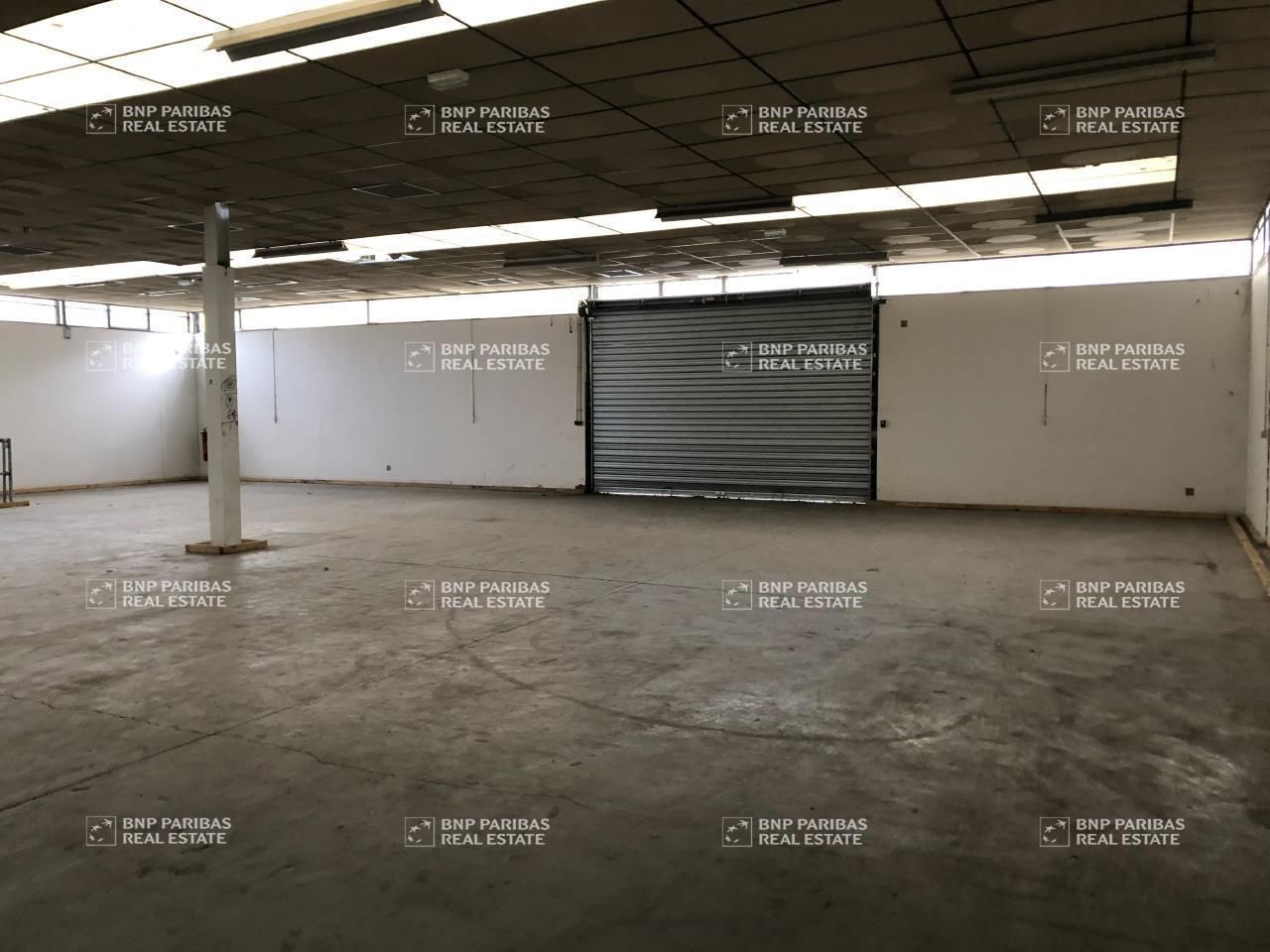 600 m² pour ce activité en location à Saint-pierre-des-corps