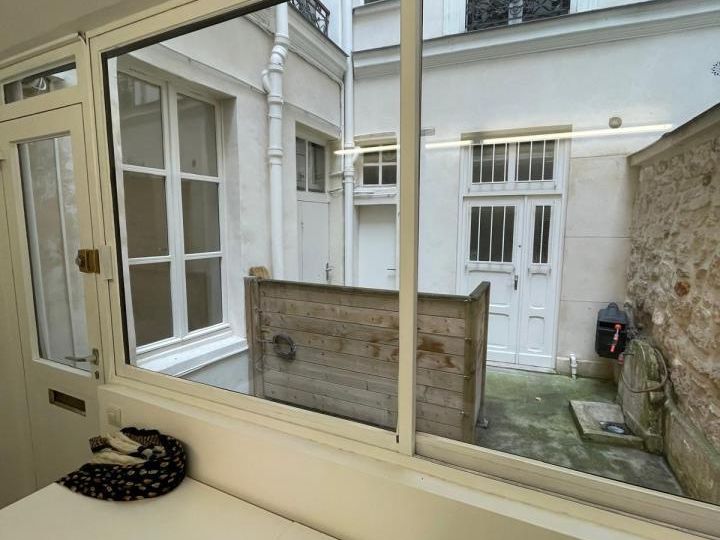 41 m² pour ce local commercial en location à Paris