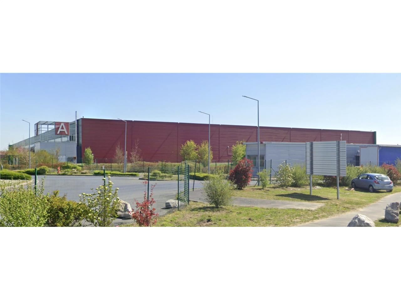 SAVILLS FRANCE vous propose, à louer, un entrepôt