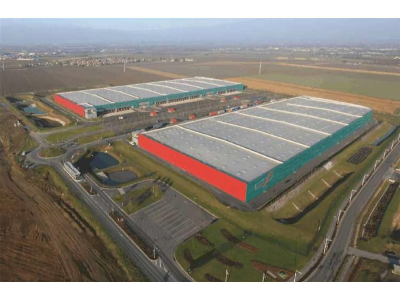 SAVILLS FRANCE vous propose, à louer, un entrepôt