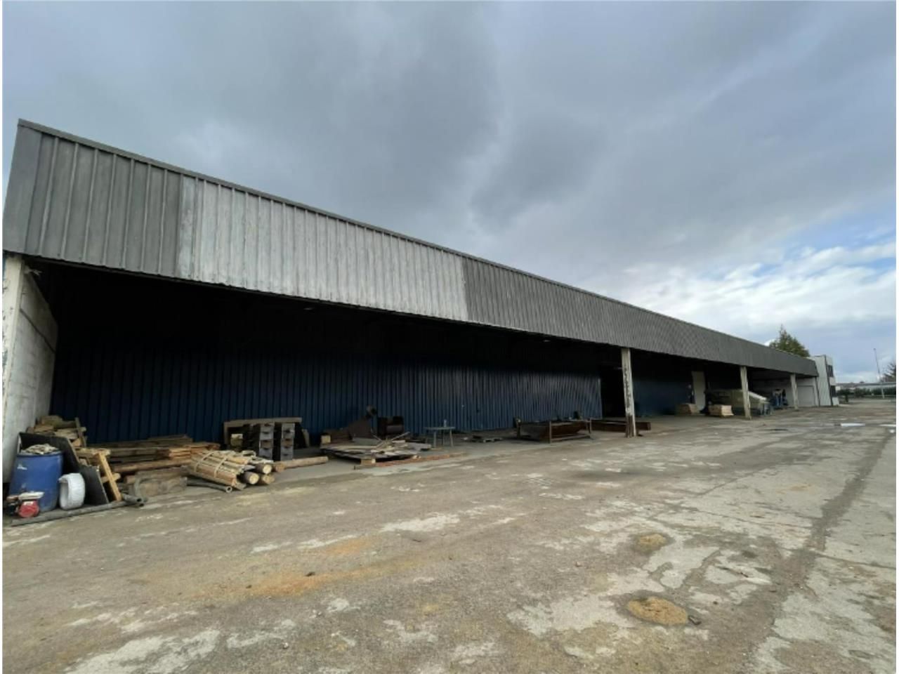 SAVILLS FRANCE vous propose, à louer, un entrepôt