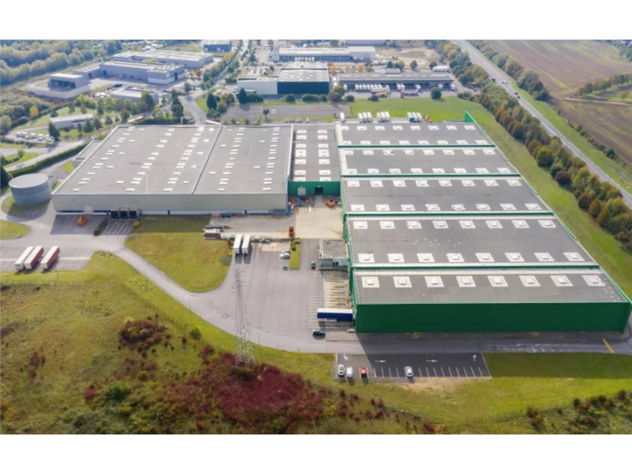 SAVILLS FRANCE vous propose, à louer, un entrepôt