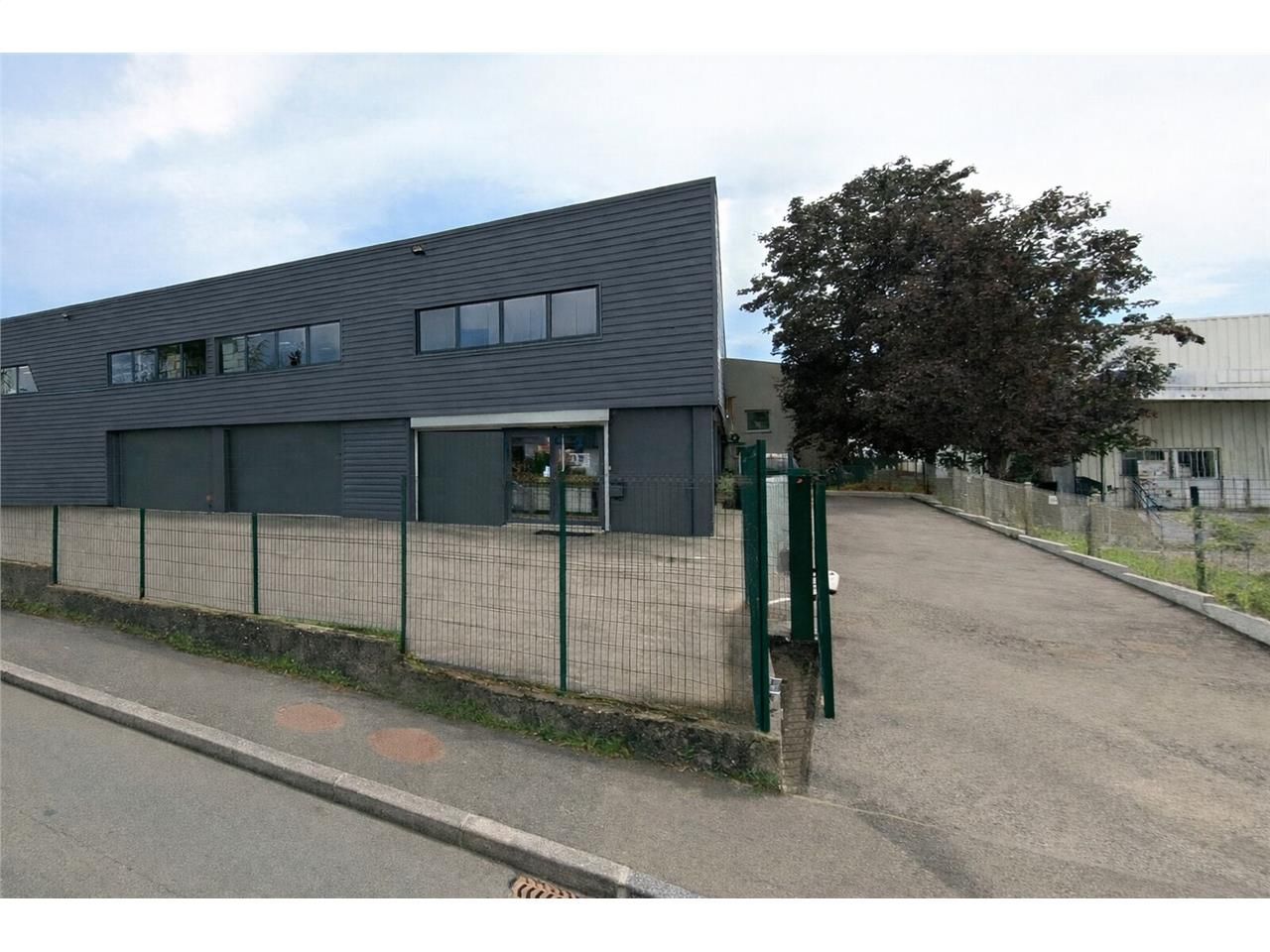 SAVILLS Lyon vous propose à la location plusieurs