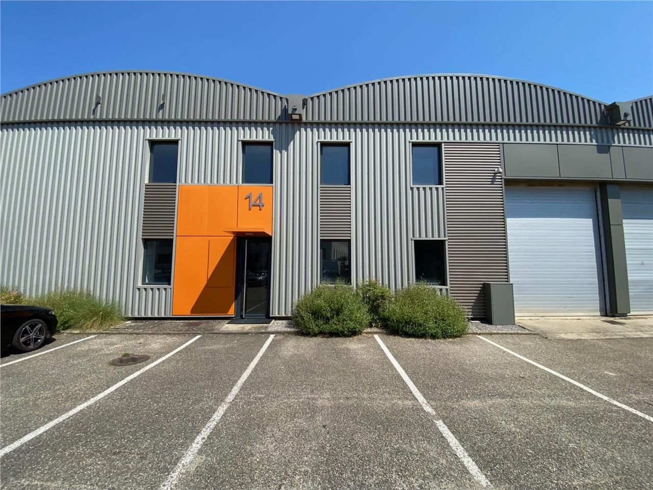 SAVILLS vous propose à la location  des locaux d'