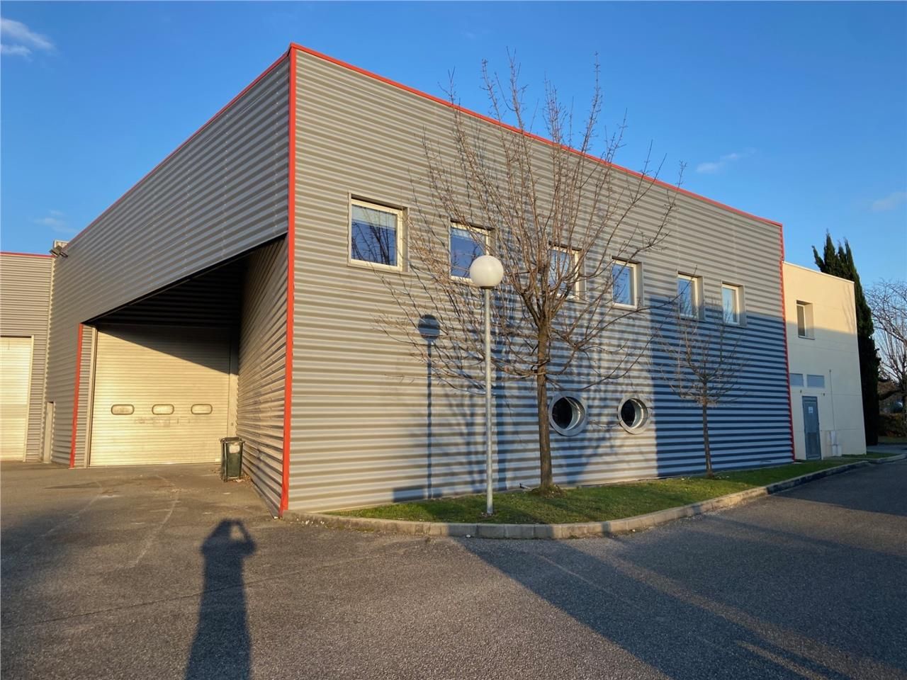 Savills France vous propose à la location une cel