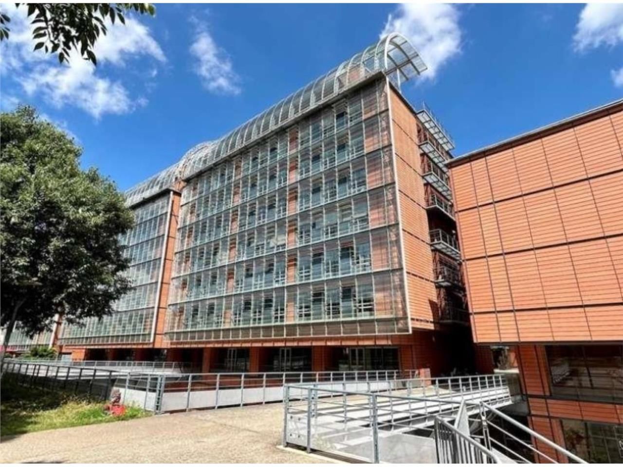 Savills Lyon vous propose plusieurs surfaces de b