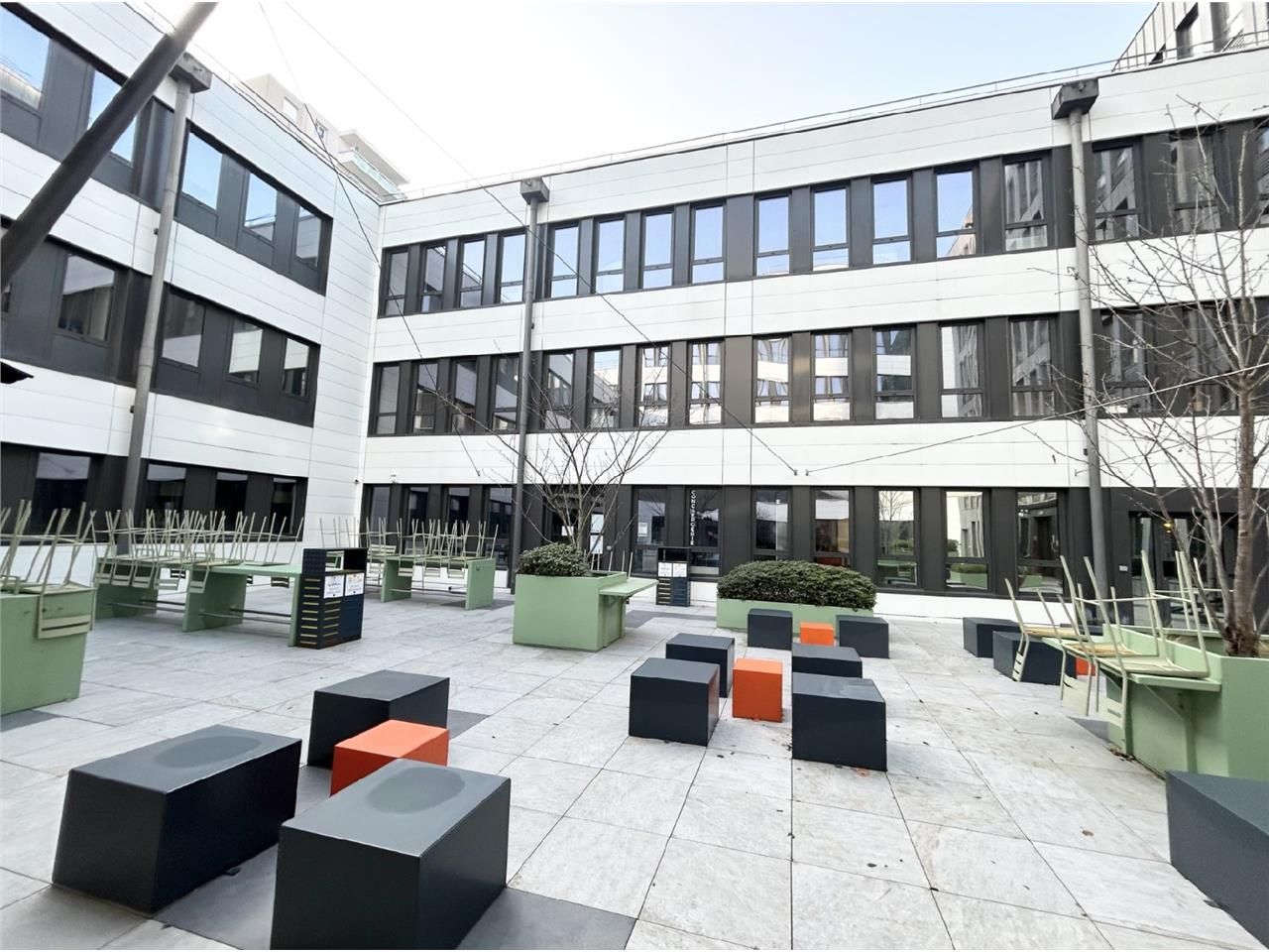 Savills Lyon vous propose plusieurs surfaces de b