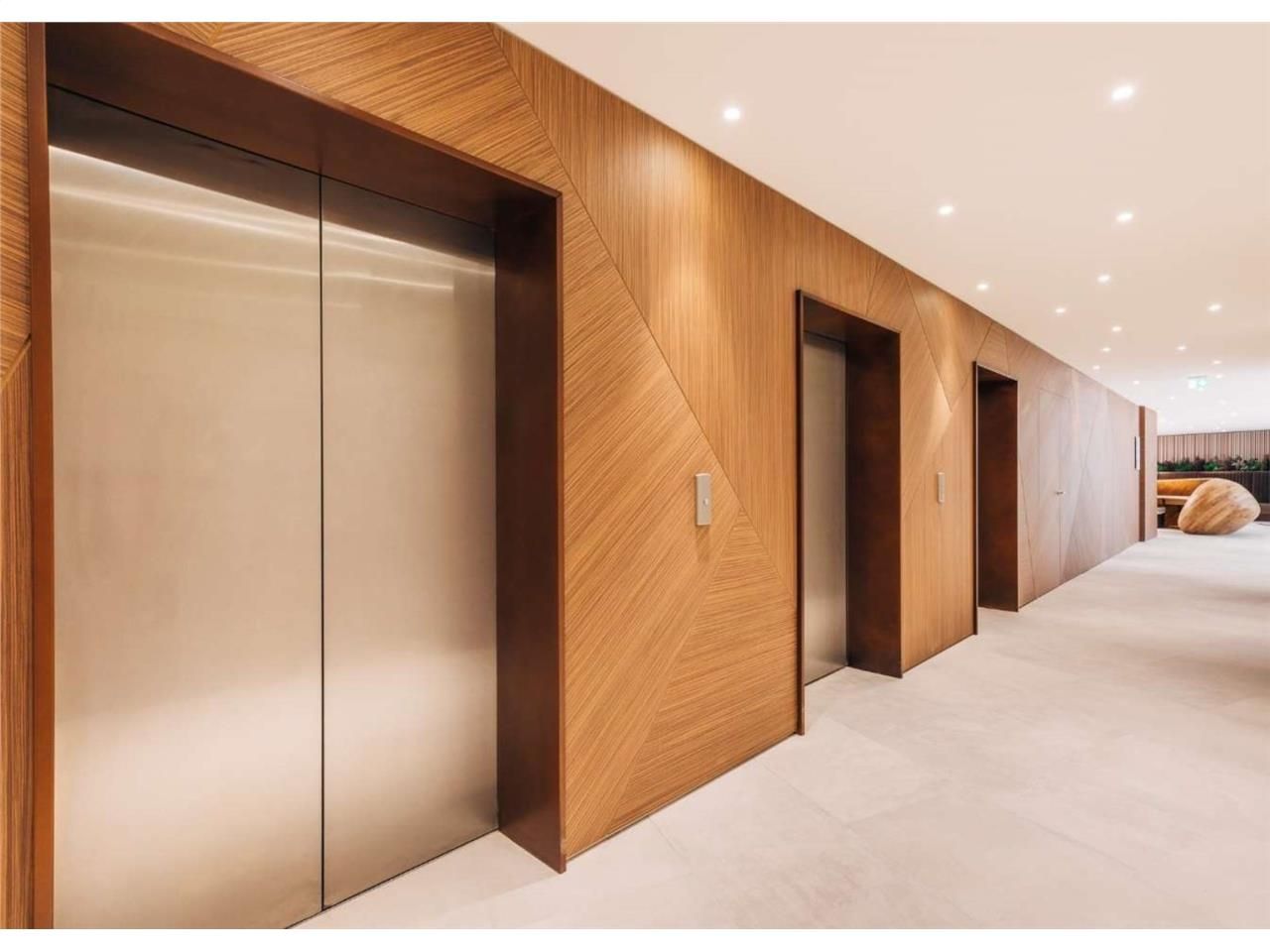 Savills vous propose à la location 6 562 m² de bu