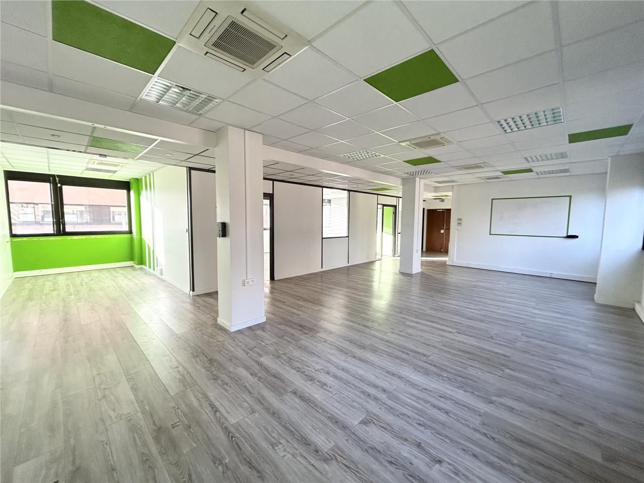 Savills vous propose à la location des surfaces d