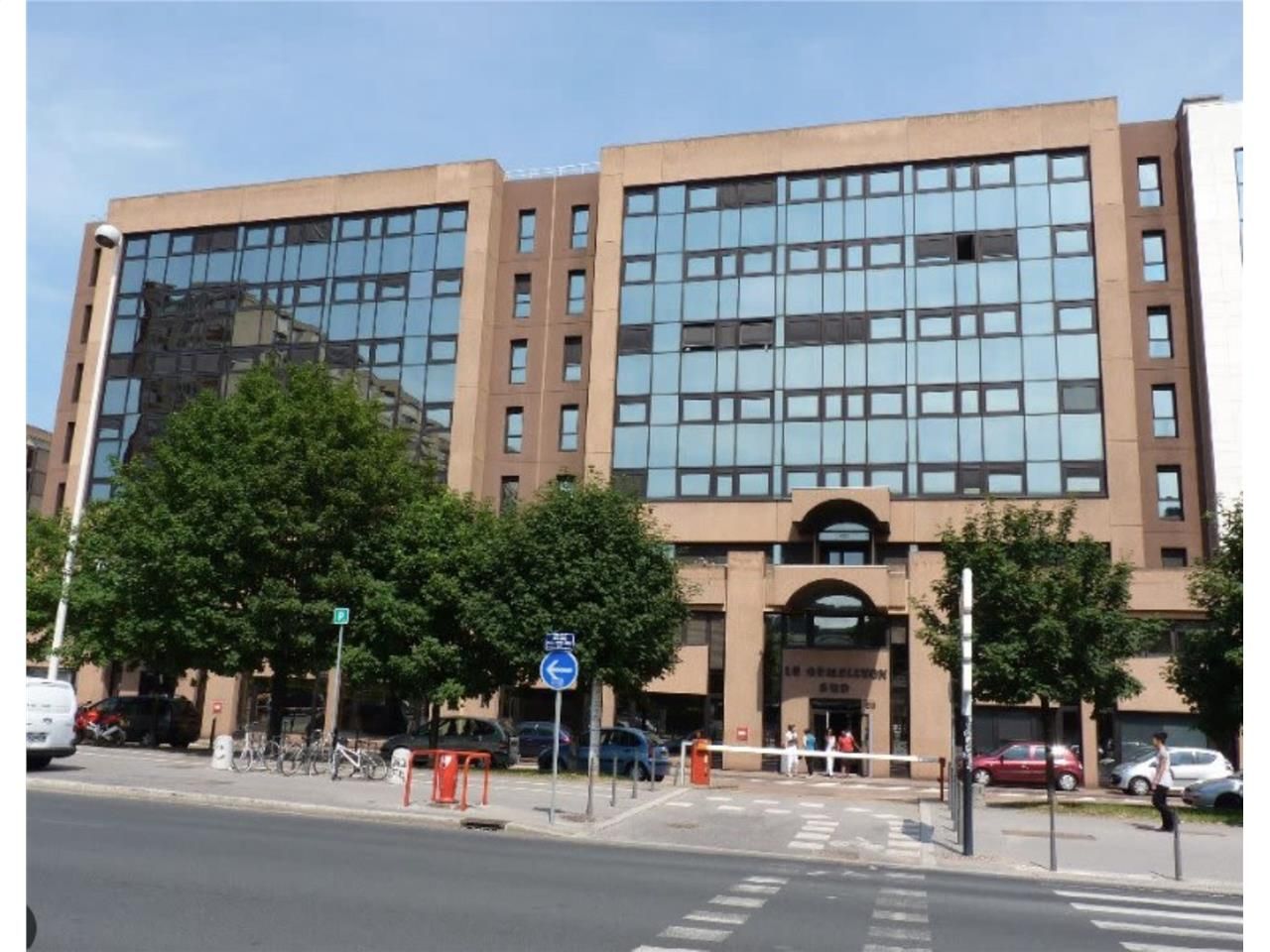 Savills vous propose à la location des surfaces d