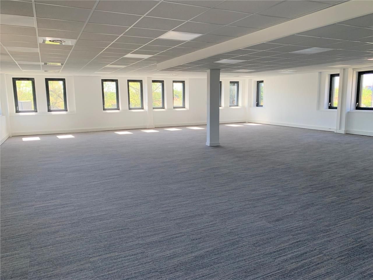 Savills vous propose plusieurs surfaces de bureau