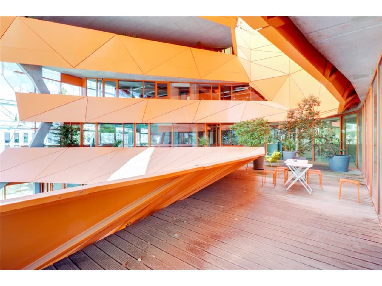 Savills Lyon vous propose trois plateaux de burea