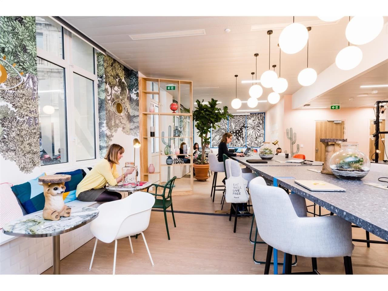 Cet espace de coworking est situé à Paris près de