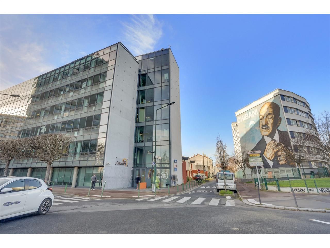 Savills vous propose à la vente 2 946 m² de burea