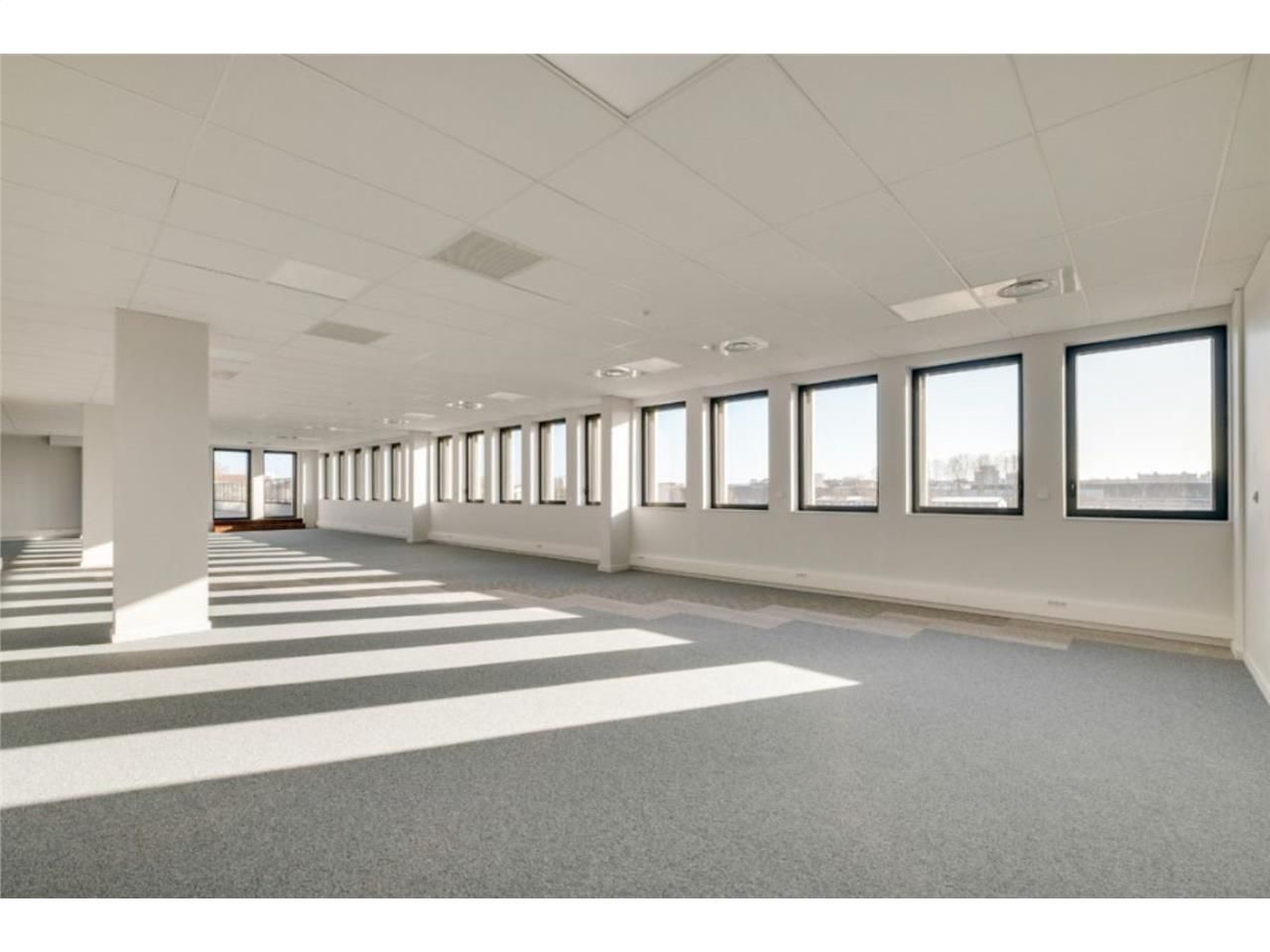 À la recherche de bureaux à louer à Lyon 7ème ? S