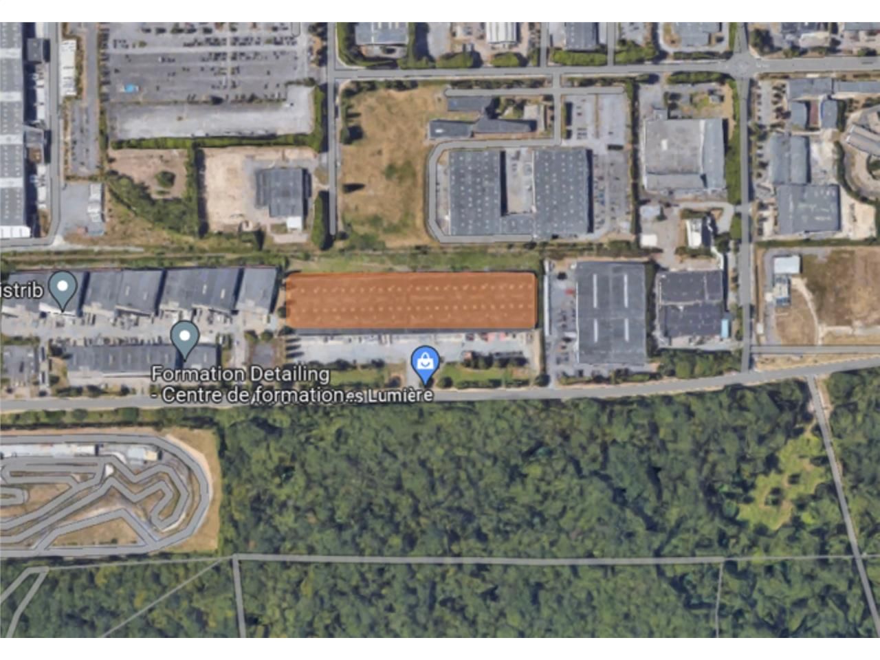 SAVILLS FRANCE vous propose, à louer, un entrepôt