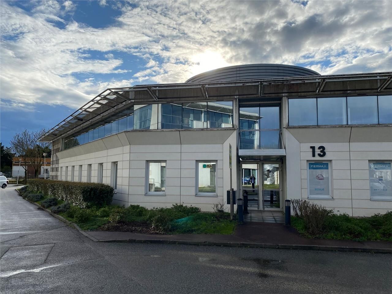 Savills vous propose à la vente des bureaux de 36