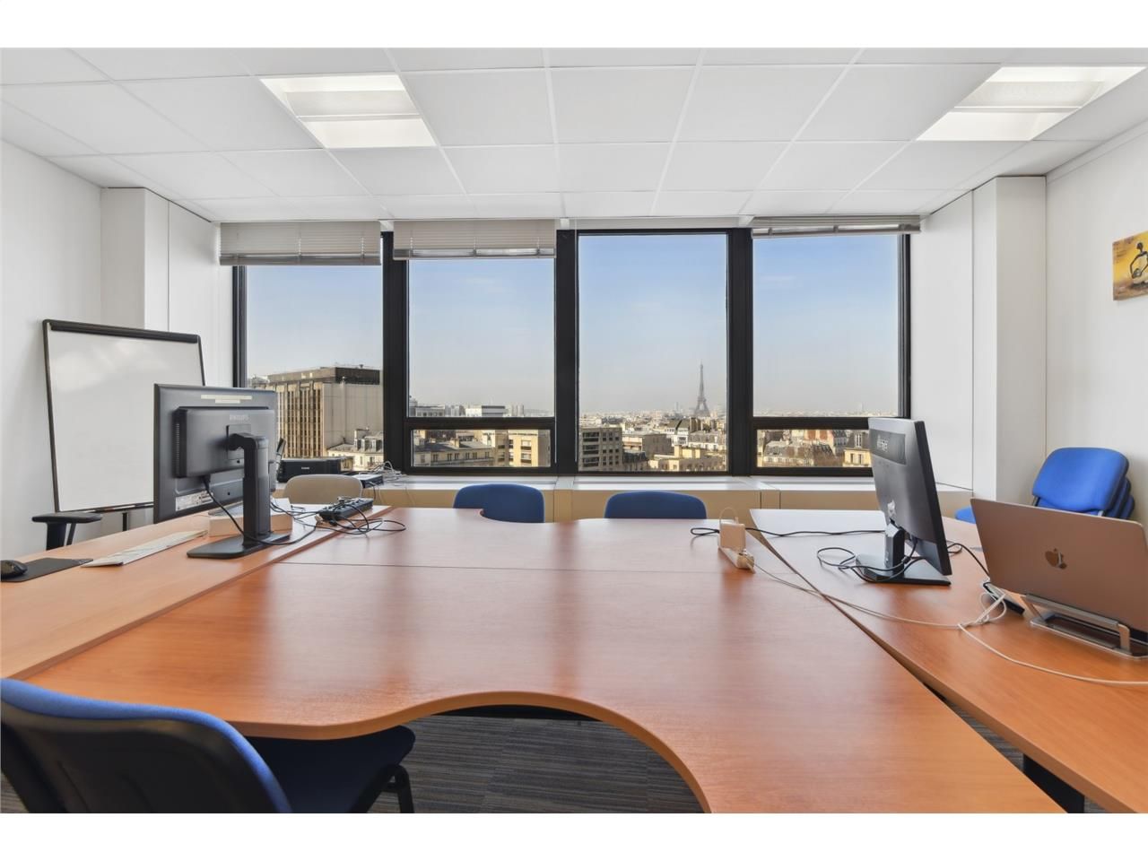 Savills vous propose à la location ou à la vente 