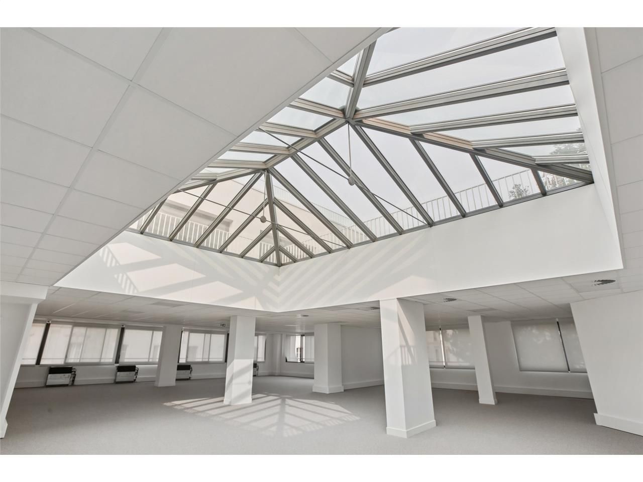 Savills vous propose un bâtiment indépendant neuf