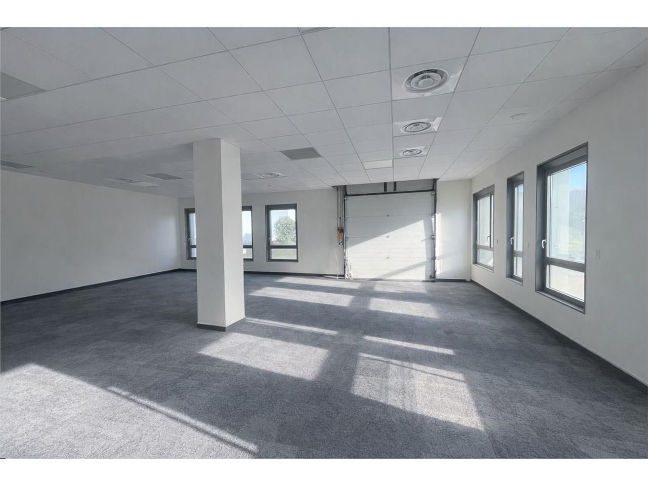 Savills vous propose à la location des bureaux am