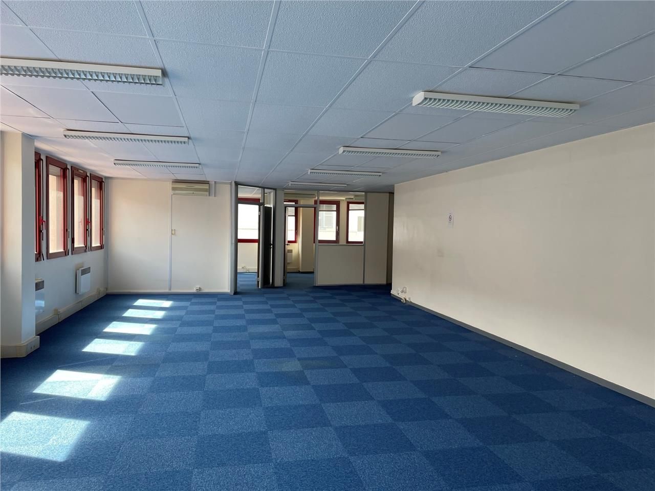 Savills vous propose des bureaux lumineux de 152 