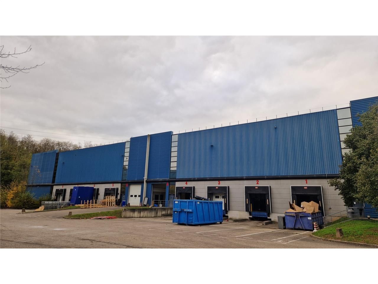A LOUER - Toussieu (69780) - entrepôt de 13384 m²